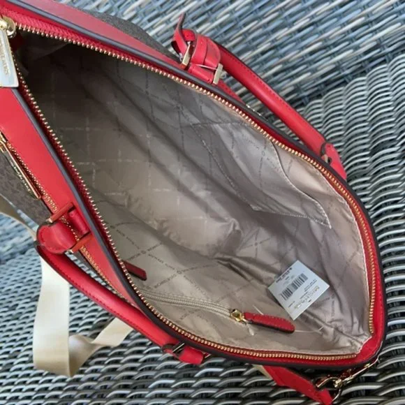 Michael Kors Travel Large NS Tote - Picture 6 of 16